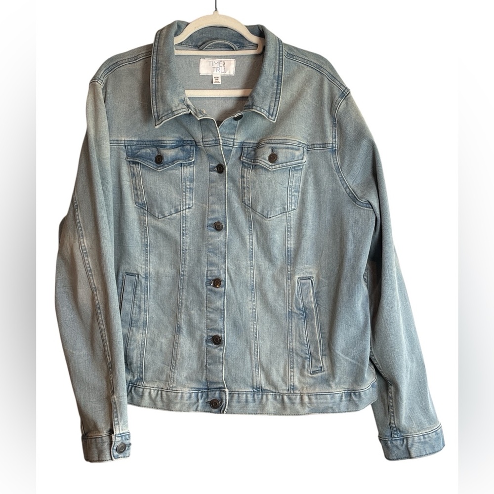 Time and Tru Light Wash Denim Jacket Women’s Plus Size 22 XXXL